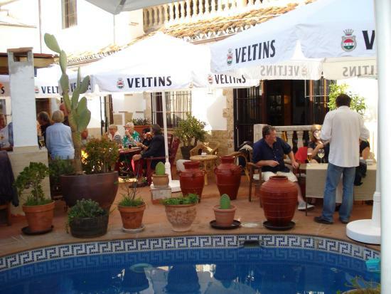 BODEGA LA PLAZOLETA Pub Asador