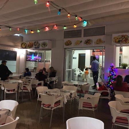 El Tomillar Chinese kitchen