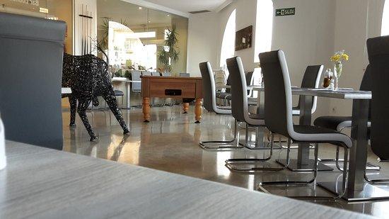 Scandals Bar Lounge & Restaurant