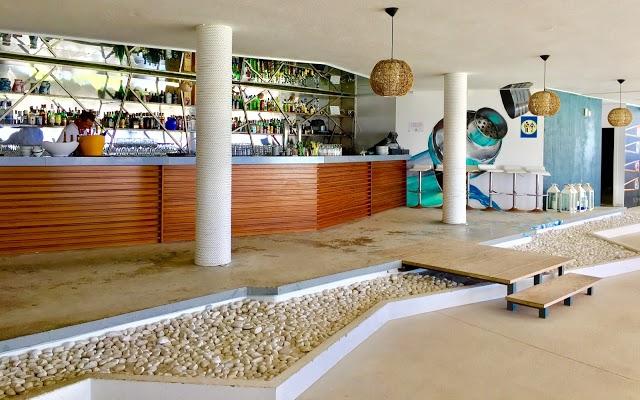 Dantonelas Beach Club