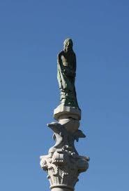 el Monumento al Turista de TORREMOLINOS