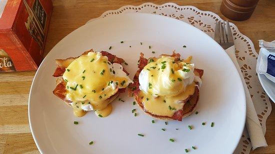 Delicious Coffee House & Natural Food