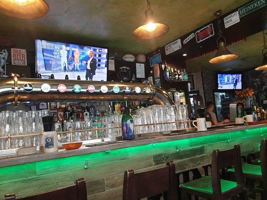 Mulligan's Irish Tavern