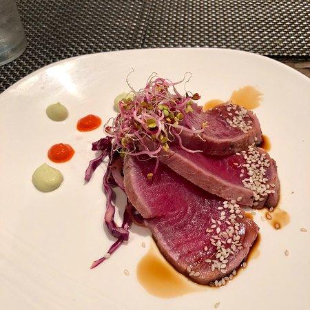 Tapavino Gastro Tapas & Wine Restaurant