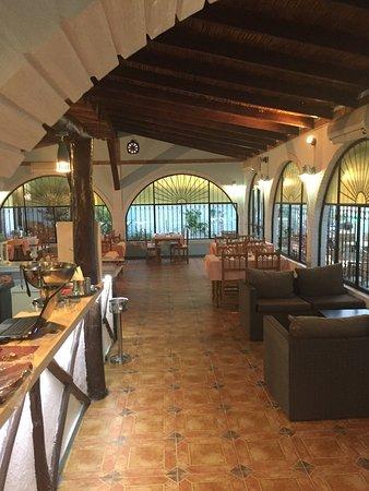 Kenmore & Ollies Bar