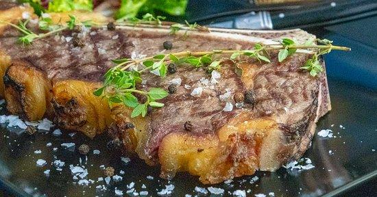 The SQUARE Restaurant